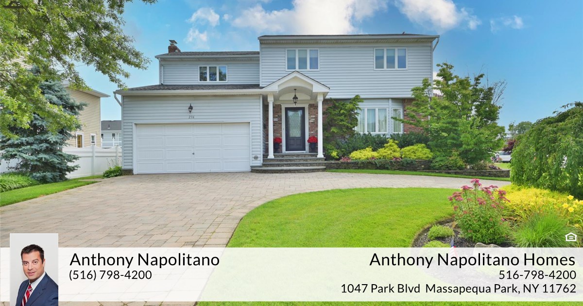 236 Biltmore Blvd, Massapequa, NY 11758